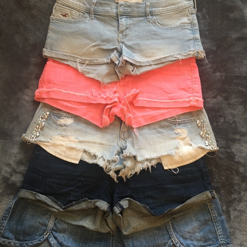 Holister shorts qty 4